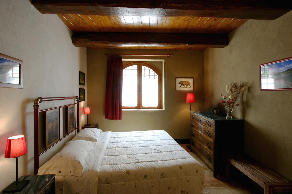 B&B Cascina Dell'Orso Castelsantangelo sul Nera Habitación foto