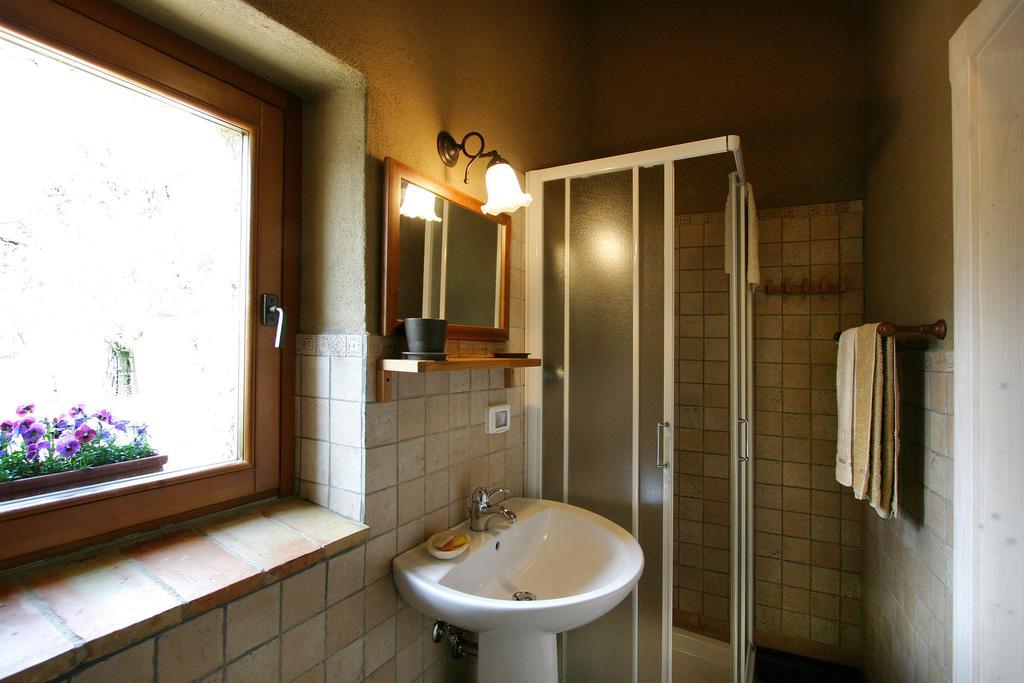 B&B Cascina Dell'Orso Castelsantangelo sul Nera Habitación foto